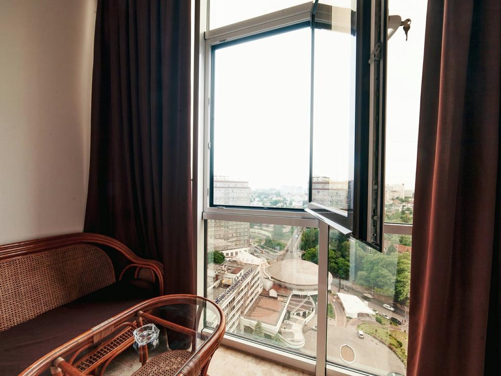 אודסה Apartment In Arkadia מראה חיצוני תמונה